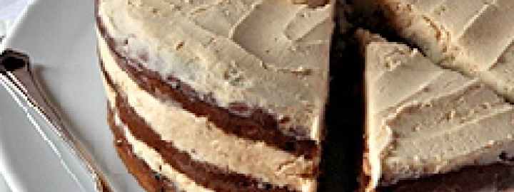 Banana layer cake | Eggcellentrecipes.com