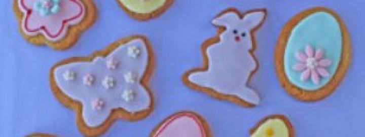 Iced easter biscuits