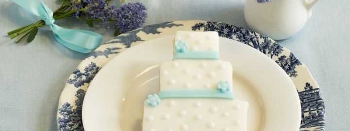 Orange blossom wedding cake cookies