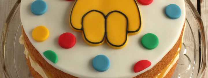 Pudsey Bear lemon sponge cake