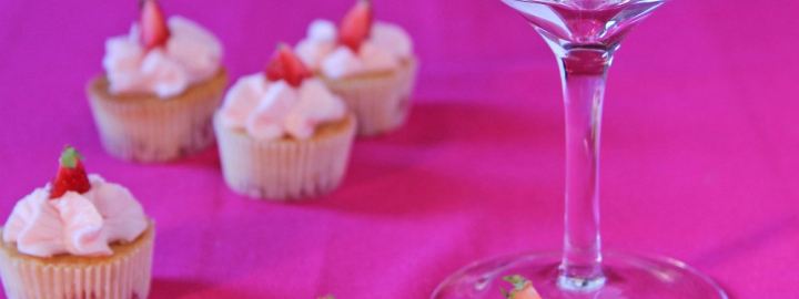 Strawberry daiquiri cupcakes